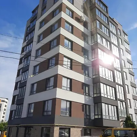 GRAPHITE Затишні апартаменти біля Центру з окремою спальнею і кухнею-вітальнею Тернополь Экстерьер фото