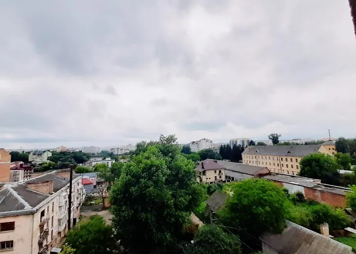 Graphite Затишні Апартаменти Біля Центру З Окремою Спальнею І Кухнею-Вітальнею