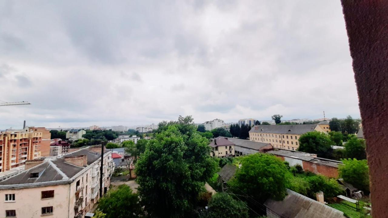 Apartment Graphite: Cozy With Separate Bedroom And Kitchen-living Ternopil