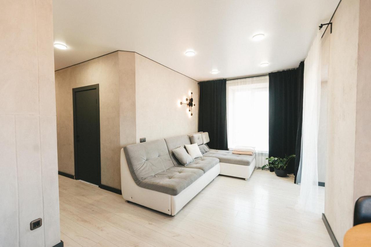 Apartment Graphite: Cozy With Separate Bedroom And Kitchen-living Ternopil