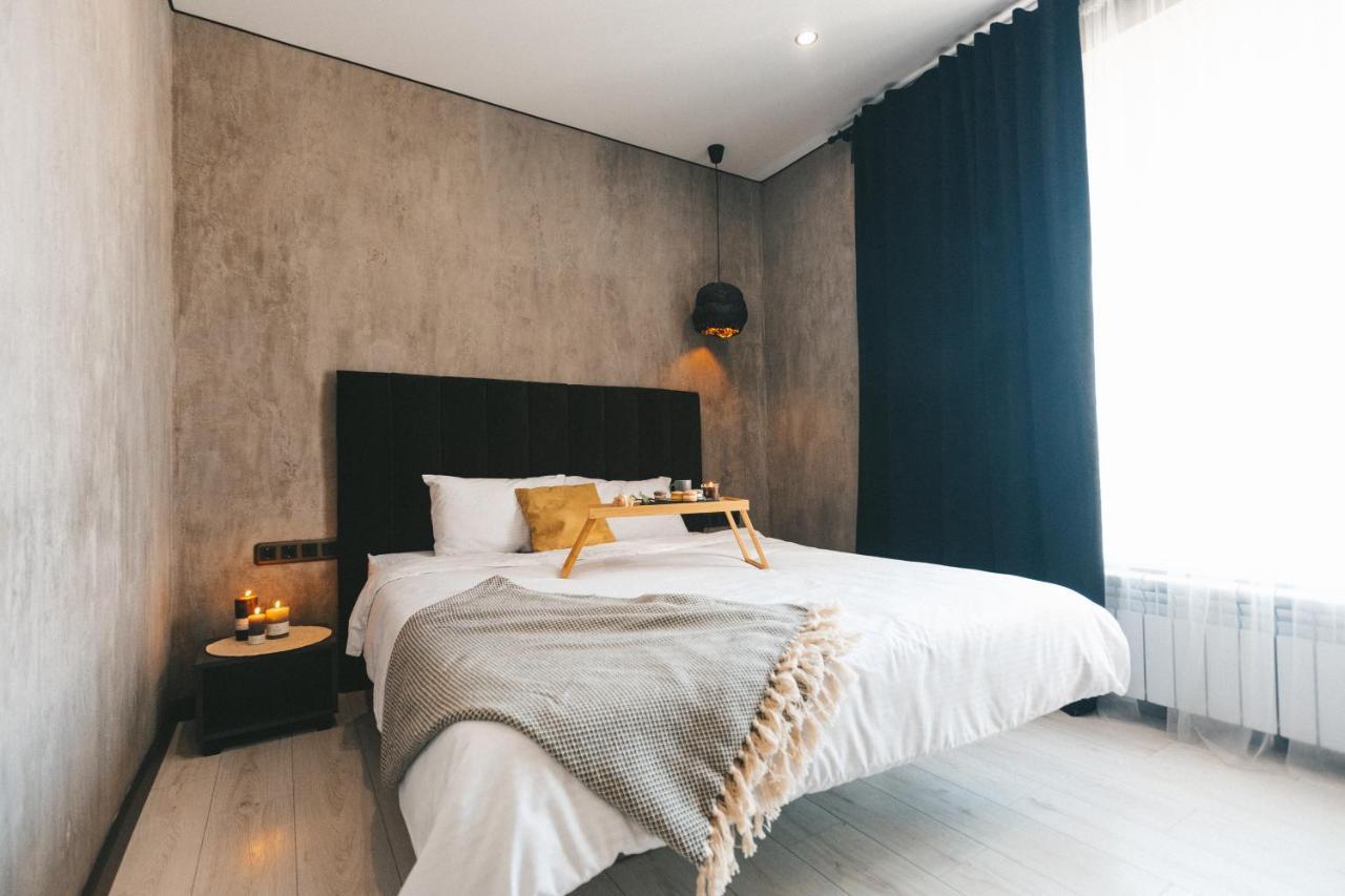 Graphite: Cozy With Separate Bedroom And Kitchen-living Apartment Ternopil
