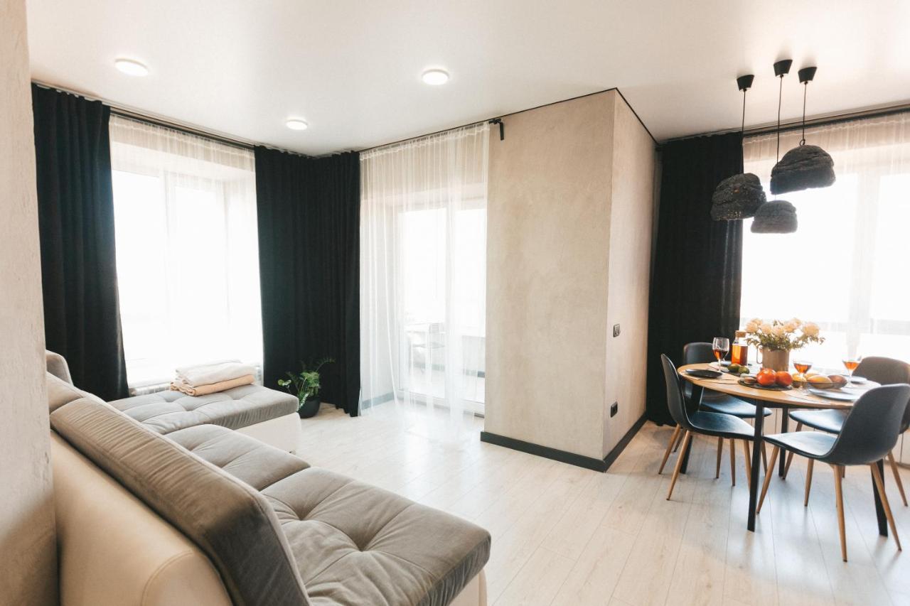 Graphite: Cozy With Separate Bedroom And Kitchen-living Apartment Ternopil